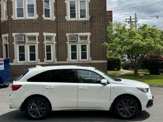 2019 Acura MDX view 4