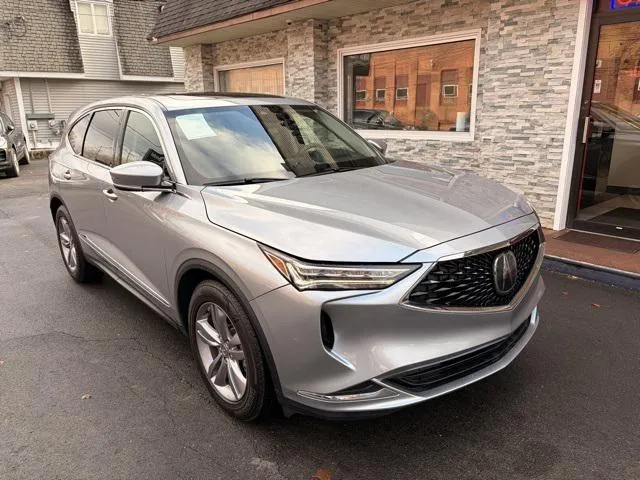 2023 Acura MDX view 3