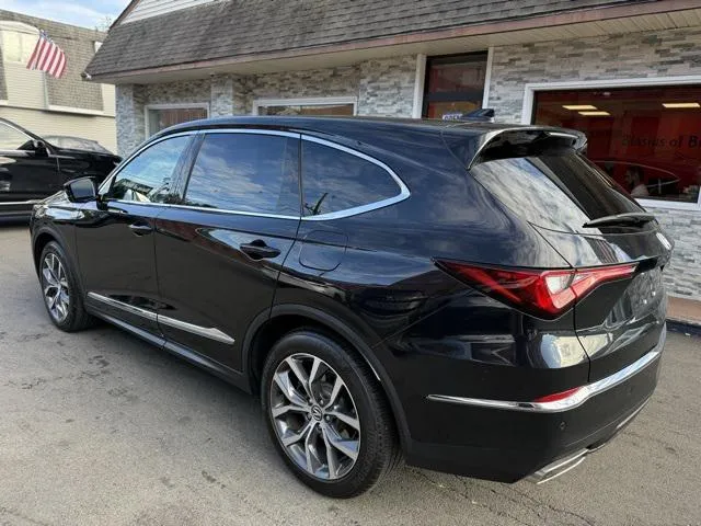 2023 Acura MDX view 5