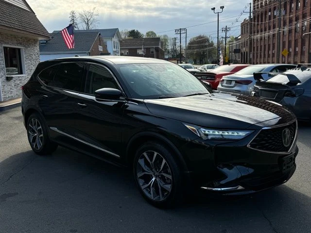 2023 Acura MDX view 3