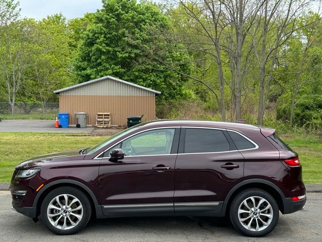 2019 Lincoln MKC view 5