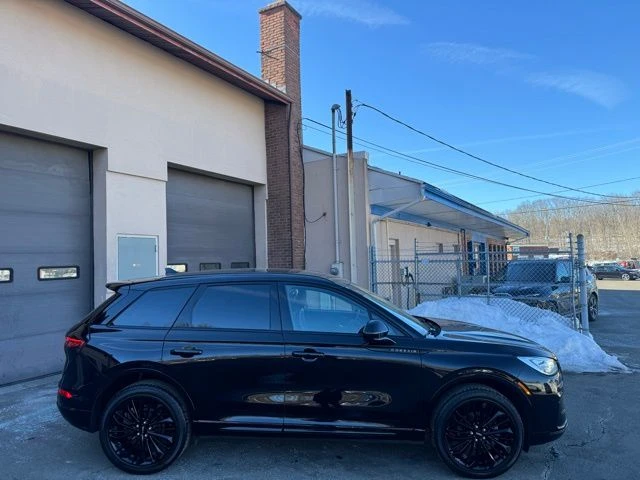 2023 Lincoln Corsair view 4