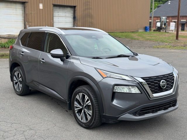 2021 Nissan Rogue view 3