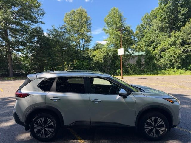 2023 Nissan Rogue view 4