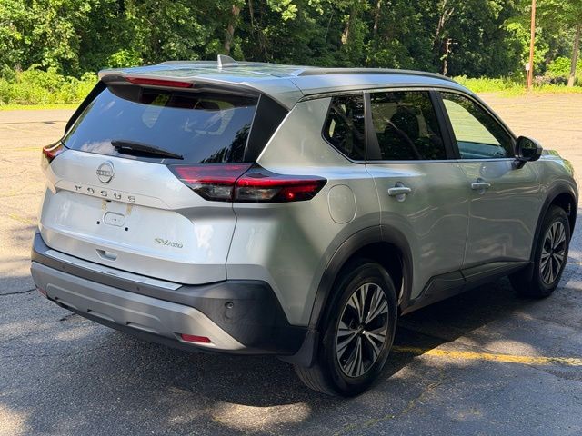 2023 Nissan Rogue view 5