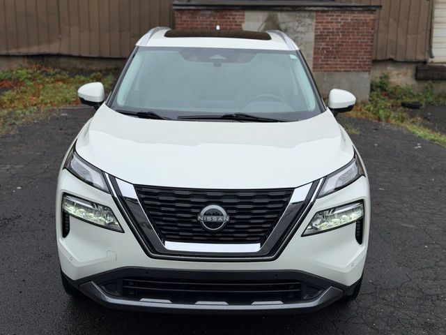 2023 Nissan Rogue view 2