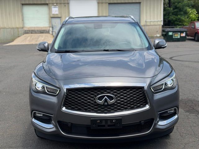 2017 INFINITI QX60 view 2