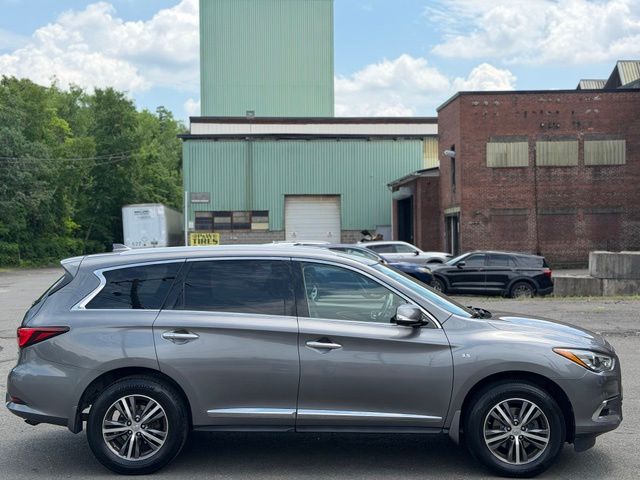 2017 INFINITI QX60 view 4