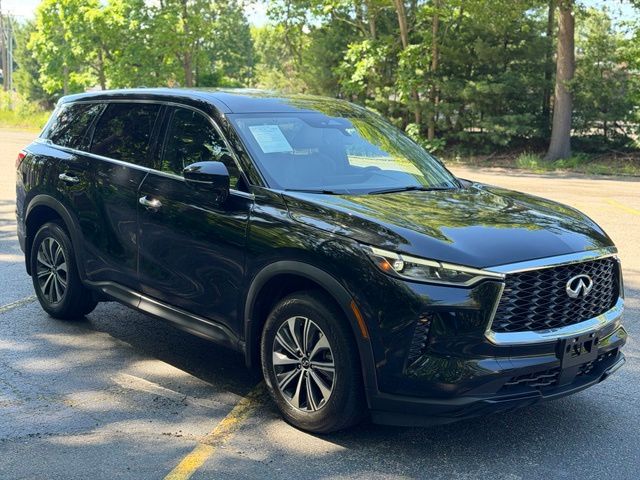2023 INFINITI QX60 view 3