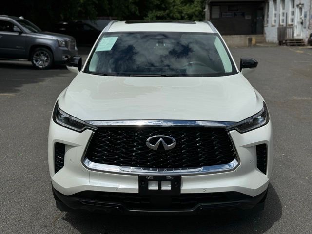 2023 INFINITI QX60 LUXE AWD's photo