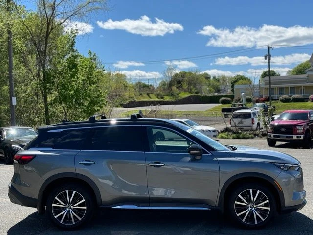 2023 INFINITI QX60 view 4