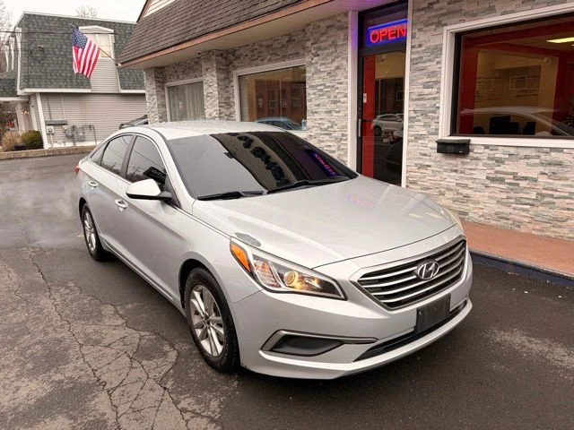 2017 Hyundai Sonata view 3