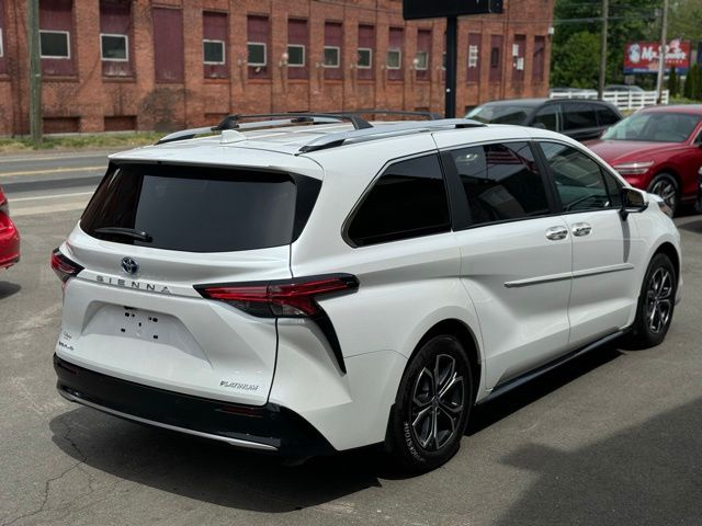 2025 Toyota Sienna view 5