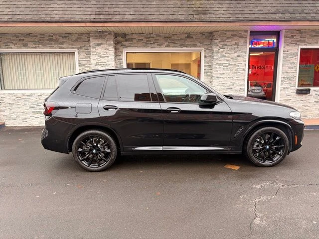 2024 BMW X3 view 4