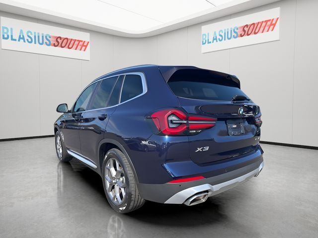 2023 BMW X3 view 5