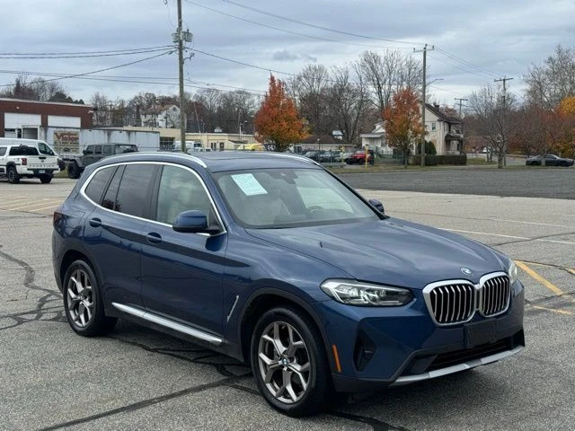2022 BMW X3 view 3