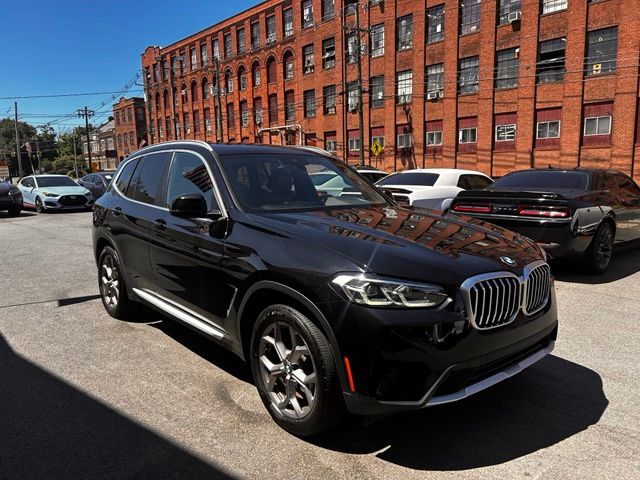 2023 BMW X3 view 3