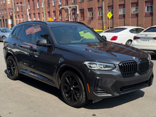 2022 BMW X3 view 3