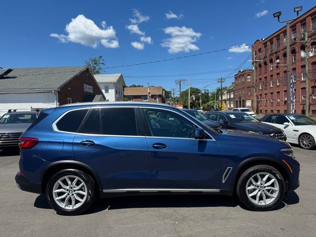 2020 BMW X5 view 2