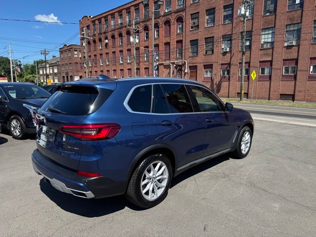 2020 BMW X5 view 3