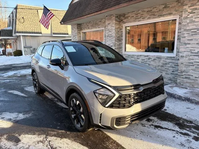 2023 Kia Sportage view 3