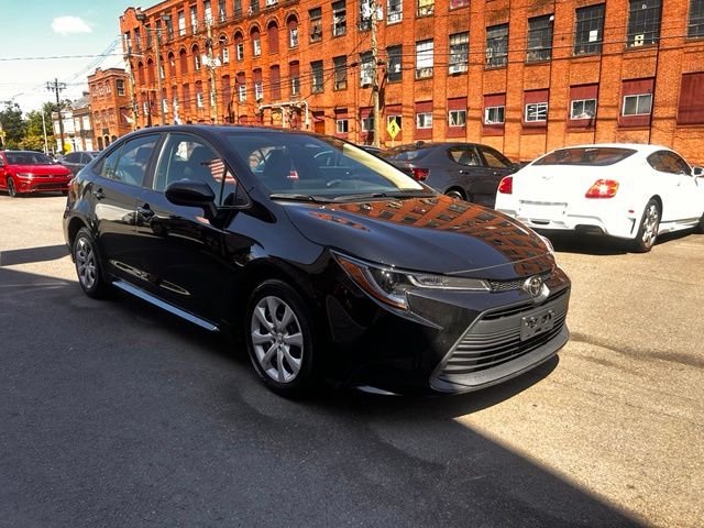 2024 Toyota Corolla view 3