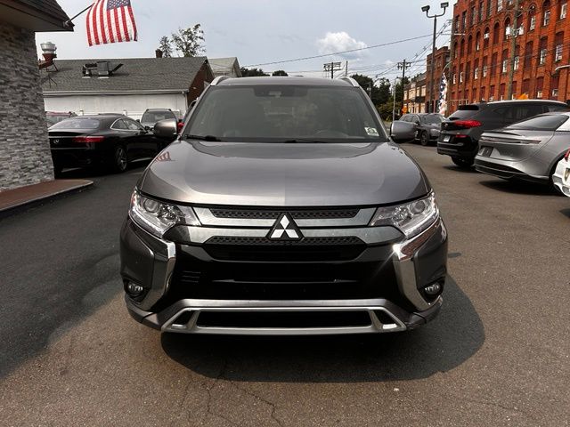 2022 Mitsubishi Outlander PHEV view 2