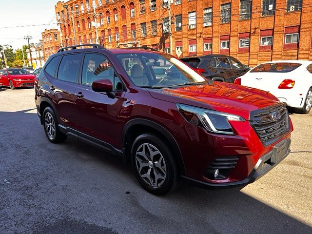 2023 Subaru Forester view 3