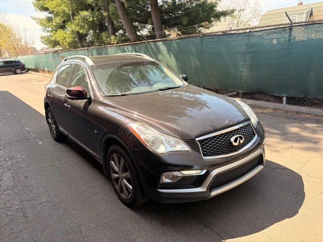 2017 INFINITI QX50 view 3