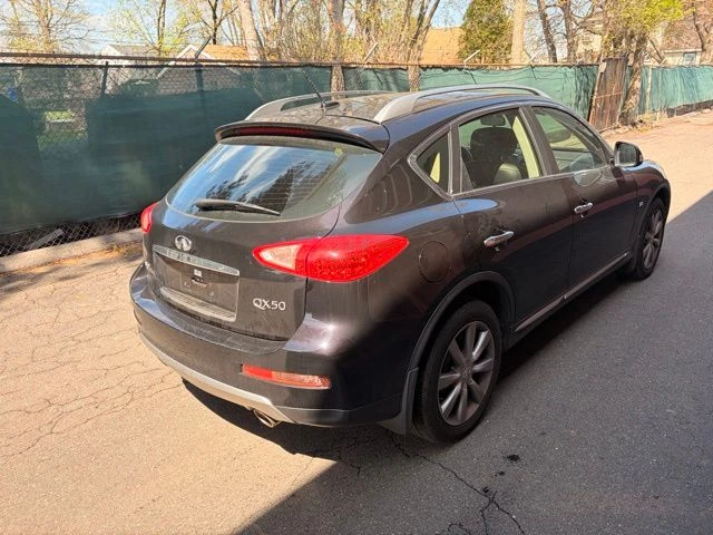 2017 INFINITI QX50 view 5