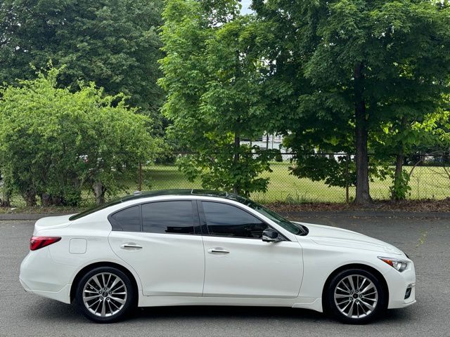 2023 INFINITI Q50 view 4