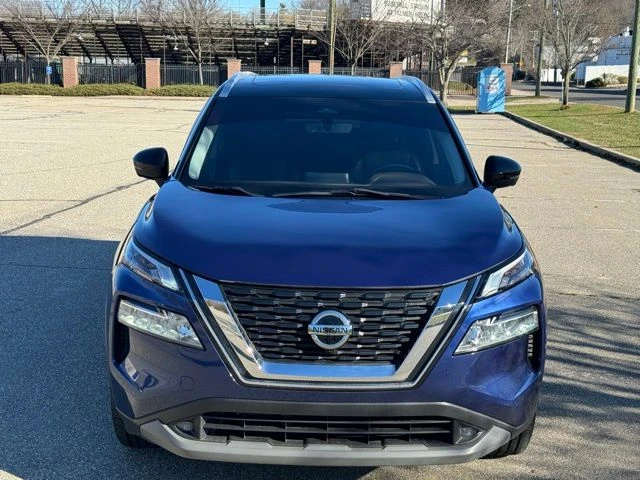 2022 Nissan Rogue view 2