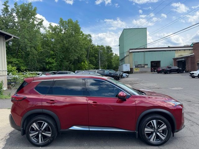 2023 Nissan Rogue view 4