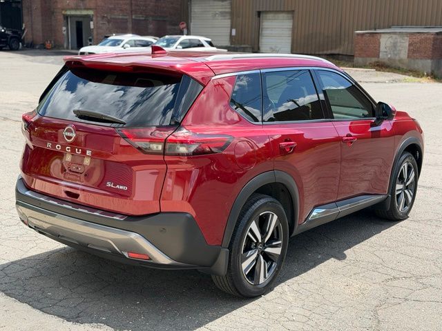 2023 Nissan Rogue view 5