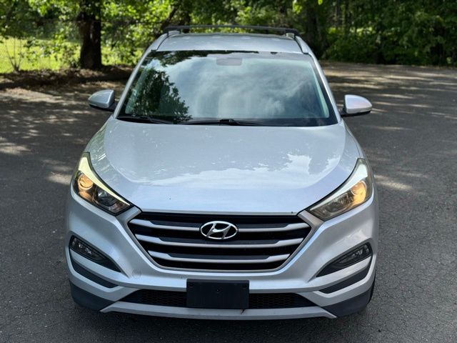 2017 Hyundai Tucson view 2