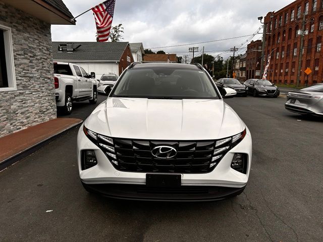 2022 Hyundai Tucson Hybrid view 2