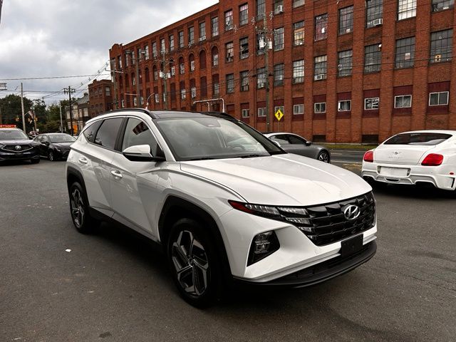 2022 Hyundai Tucson Hybrid view 3