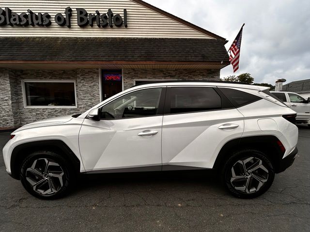 2022 Hyundai Tucson Hybrid view 4