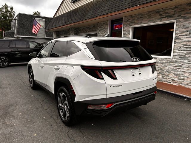 2022 Hyundai Tucson Hybrid view 5