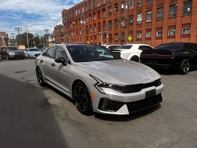 2025 Kia K5 view 3