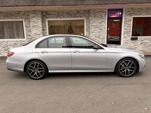 2023 Mercedes-Benz E 350 view 4