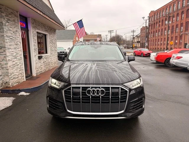 2021 Audi Q7 view 2