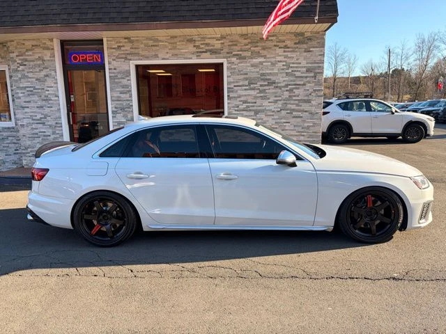 2020 Audi S4 view 4