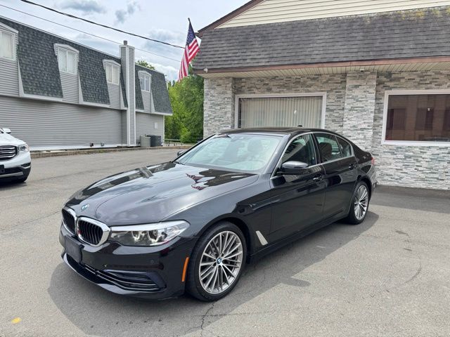 2019 BMW 5 Series 540i xDrive Sedan's photo