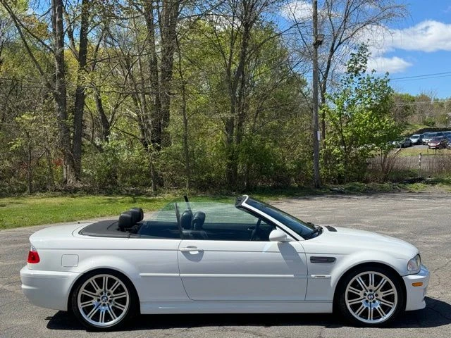 2005 BMW M3 view 3