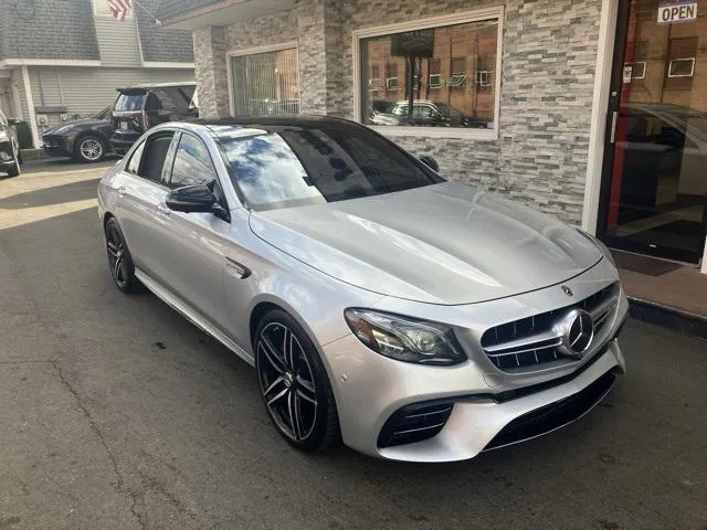 2018 Mercedes-Benz AMG E 63 view 3