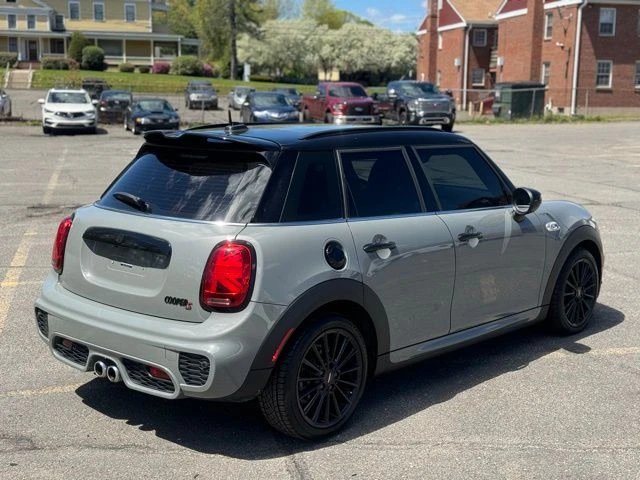 2020 MINI Cooper S view 5