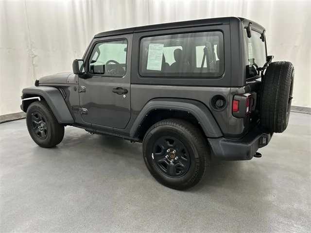 2021 Jeep Wrangler view 3