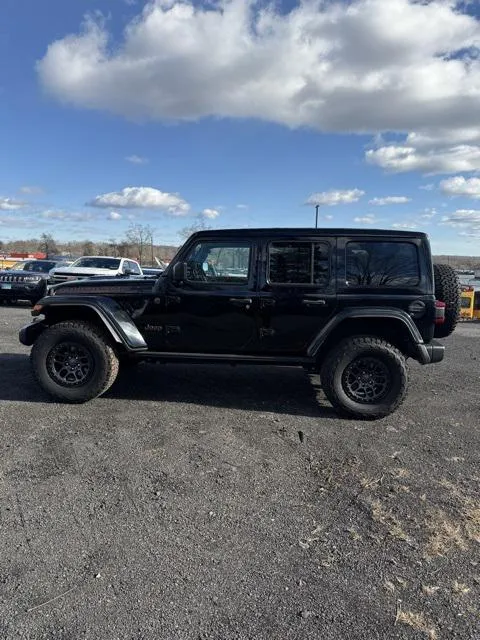 2022 Jeep Wrangler Unlimited view 3