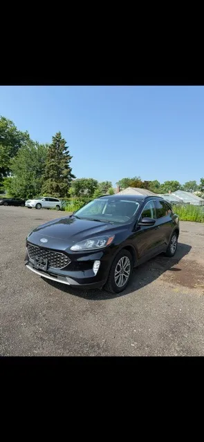 2021 Ford Escape view 3